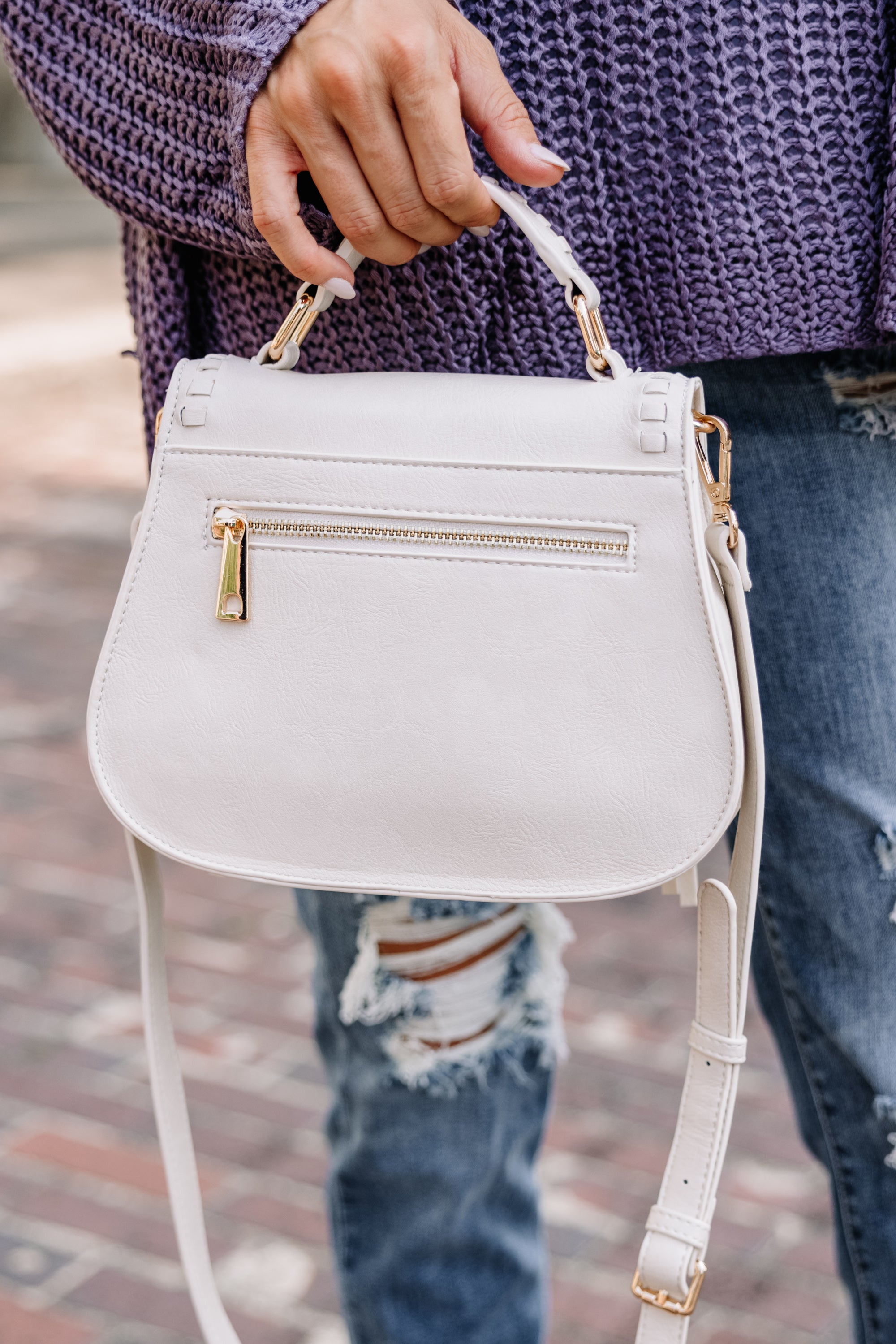 Feels-Like-Fun White Mini Saddle Purse: A Pocket of Joy!