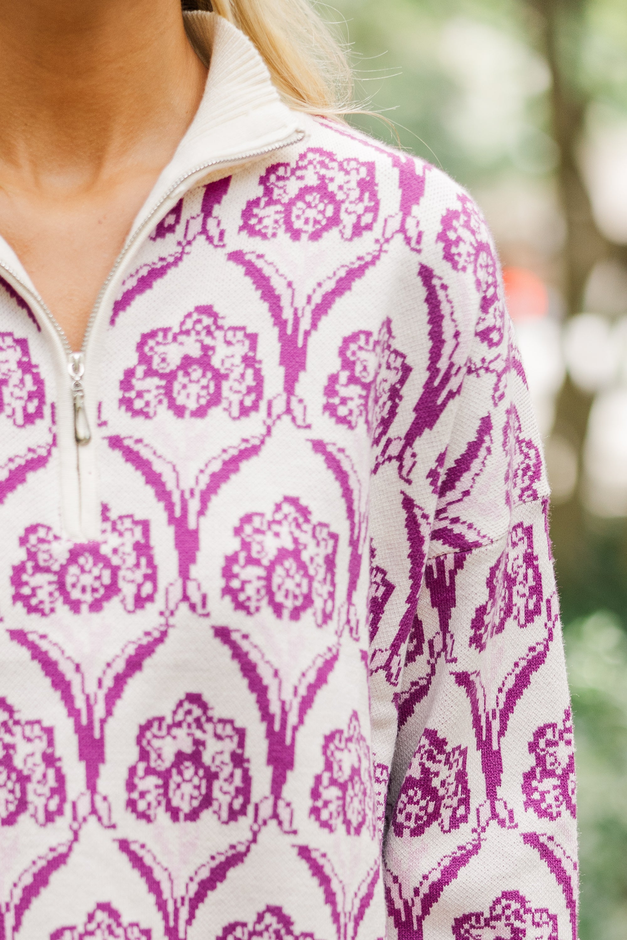 Irresistible Magenta Printed Pullover Sweater