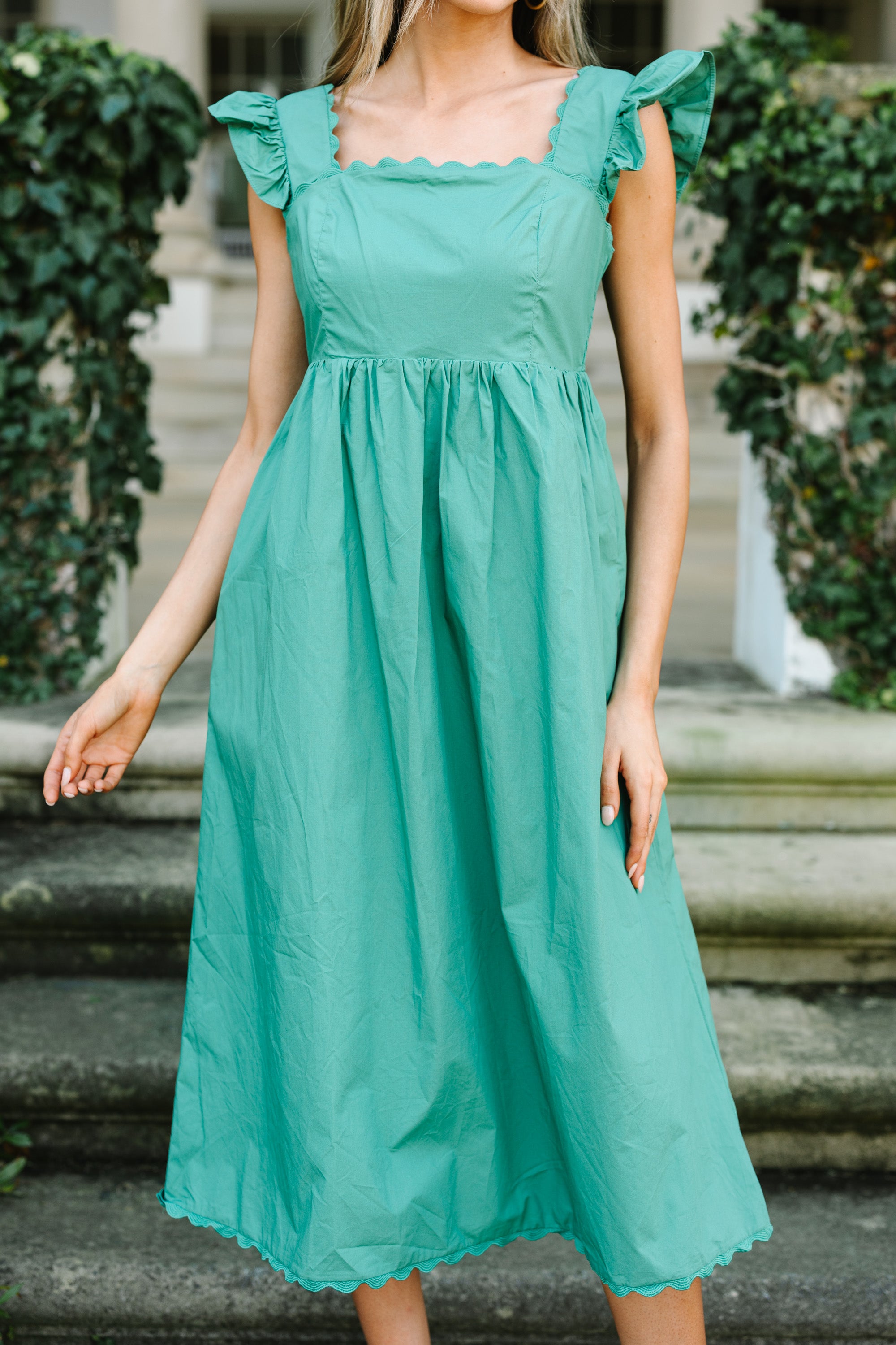 All - In - One Green Ruffled Midi Dress: Be Stylish Every Day!