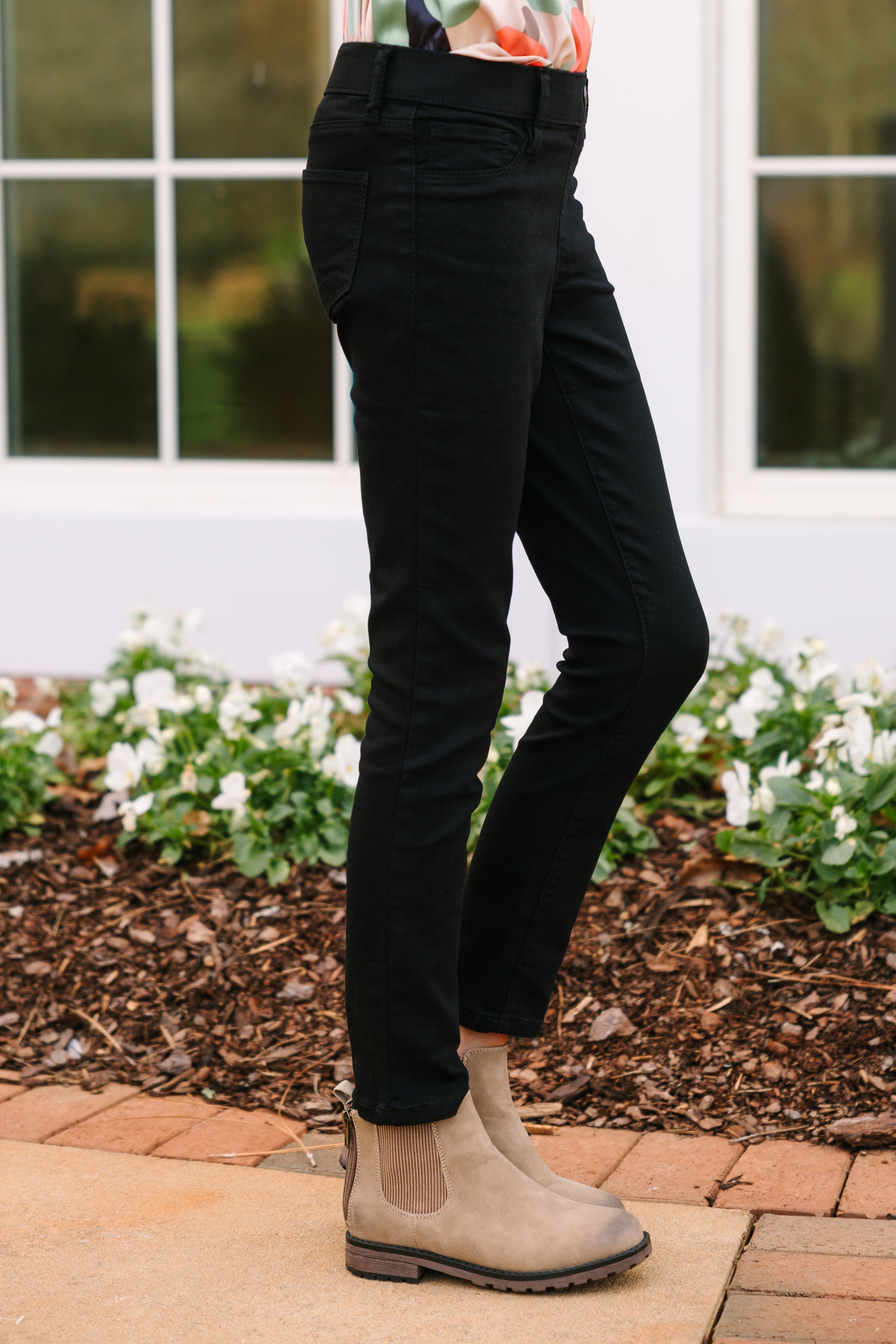 Girls' Go-For-It Black Skinny Jeans: Style Every Day!