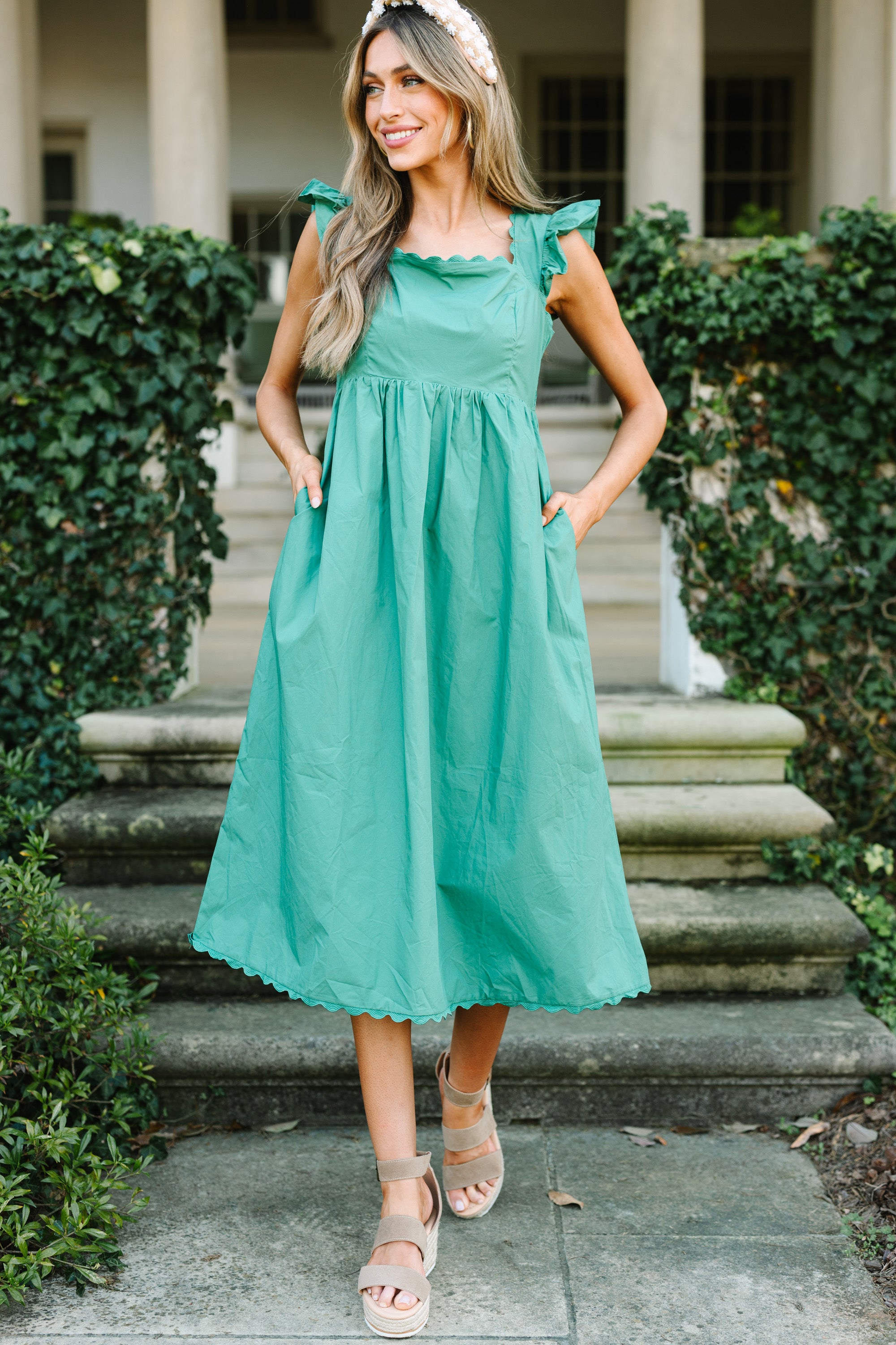 All - In - One Green Ruffled Midi Dress: Be Stylish Every Day!