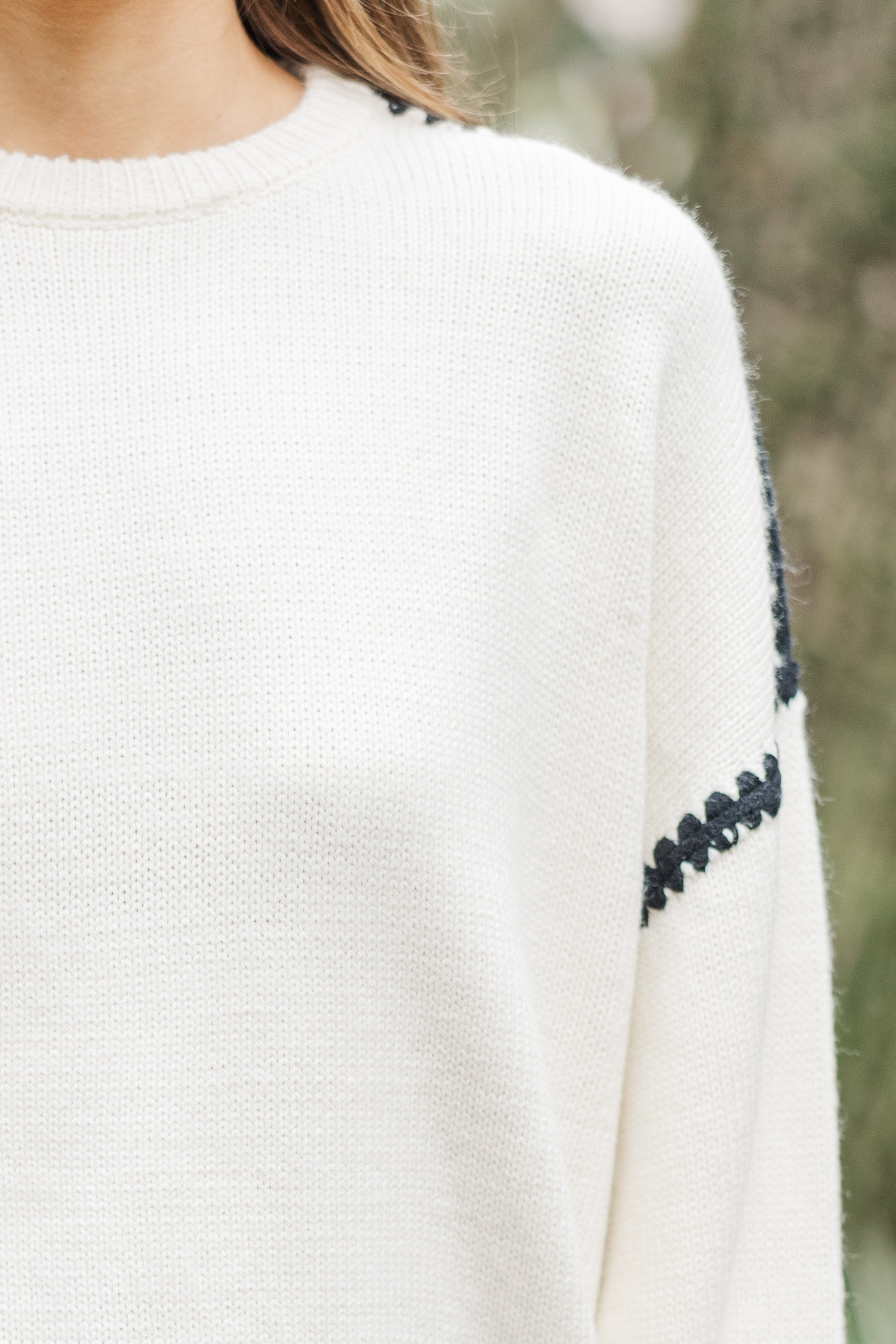 Adorable Cream White Contrast Stitch Sweater - A Must-Have!