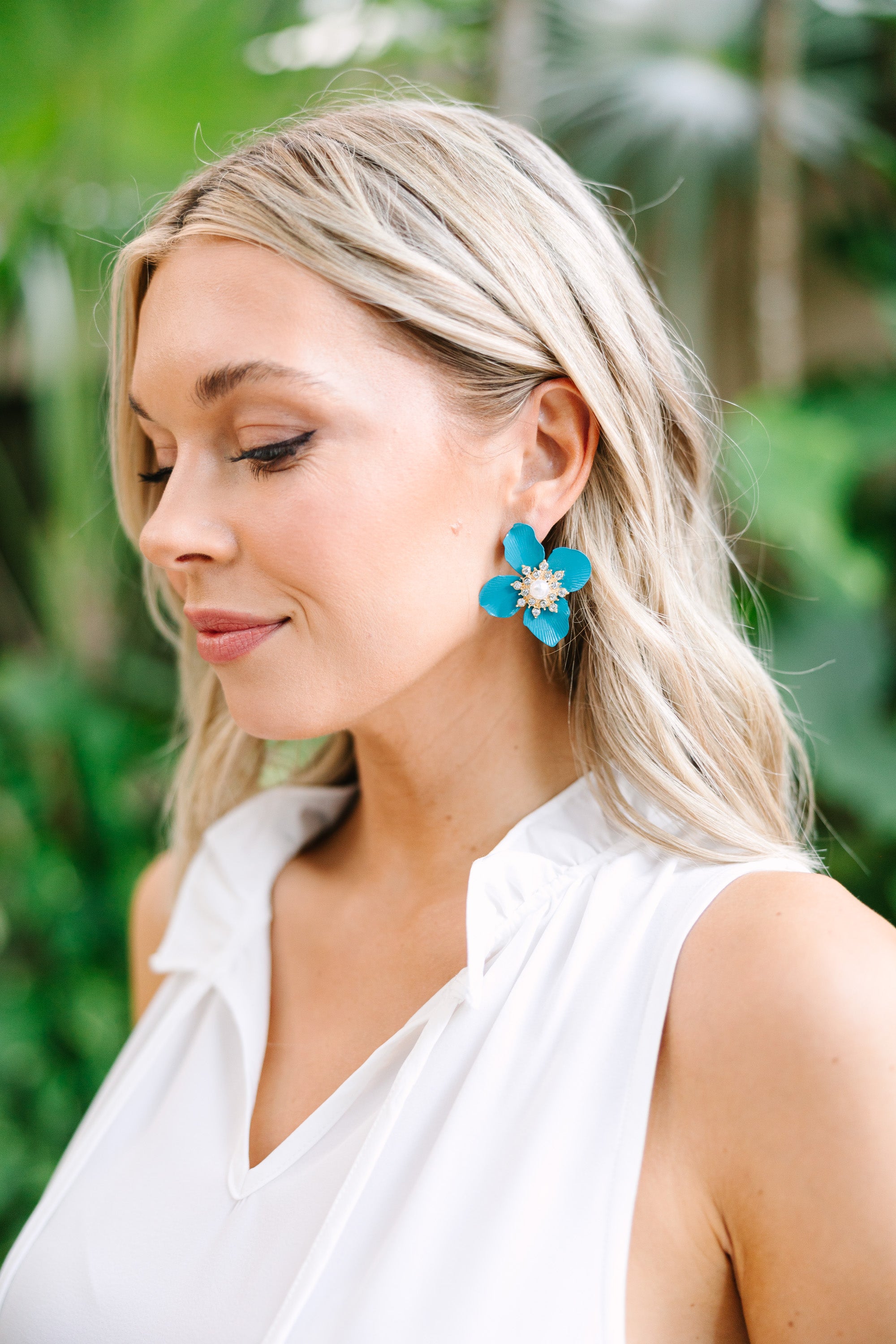 Stunning Turquoise Flower Earrings: Do Your Part in Style