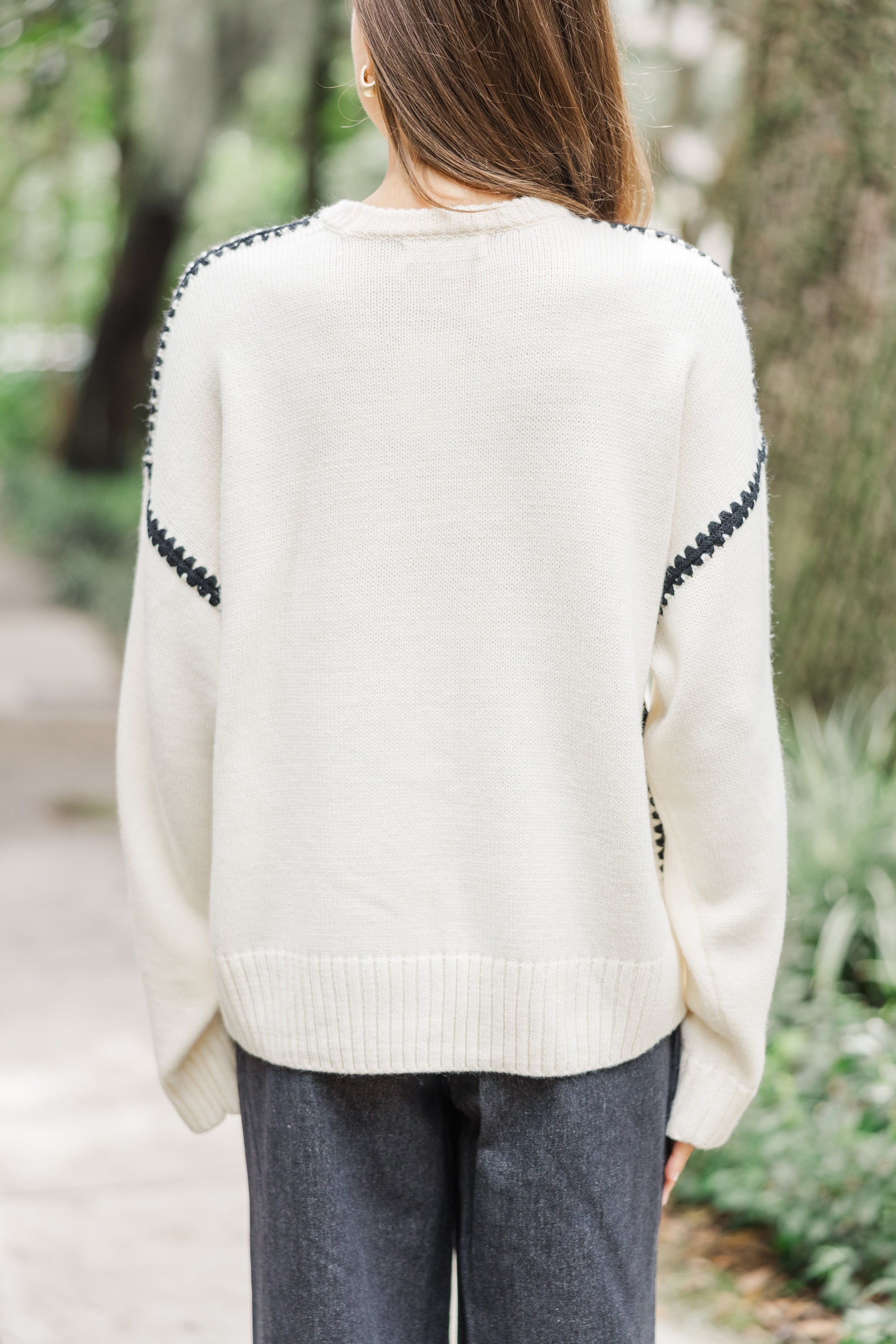 Adorable Cream White Contrast Stitch Sweater - A Must-Have!
