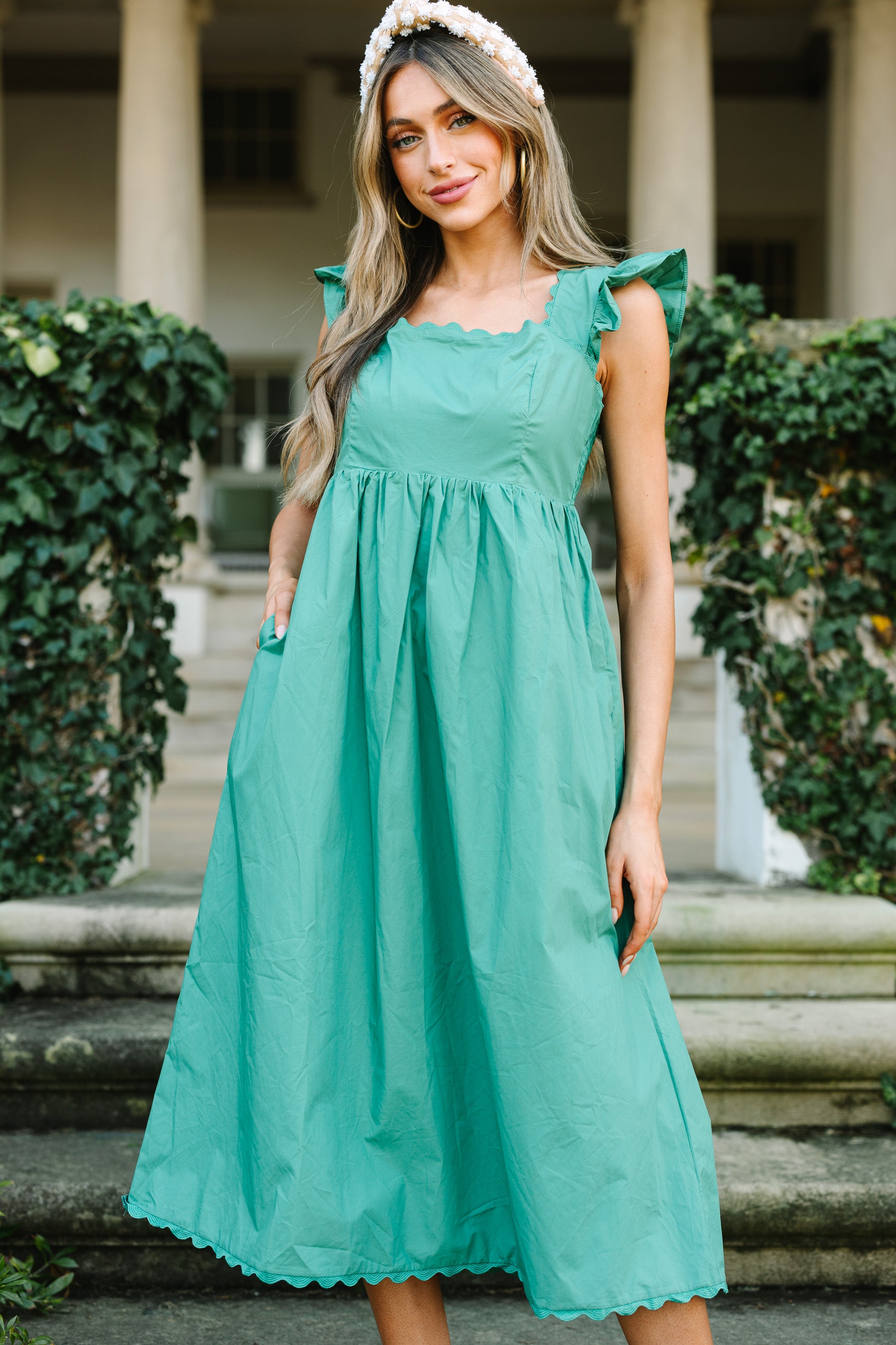 All - In - One Green Ruffled Midi Dress: Be Stylish Every Day!
