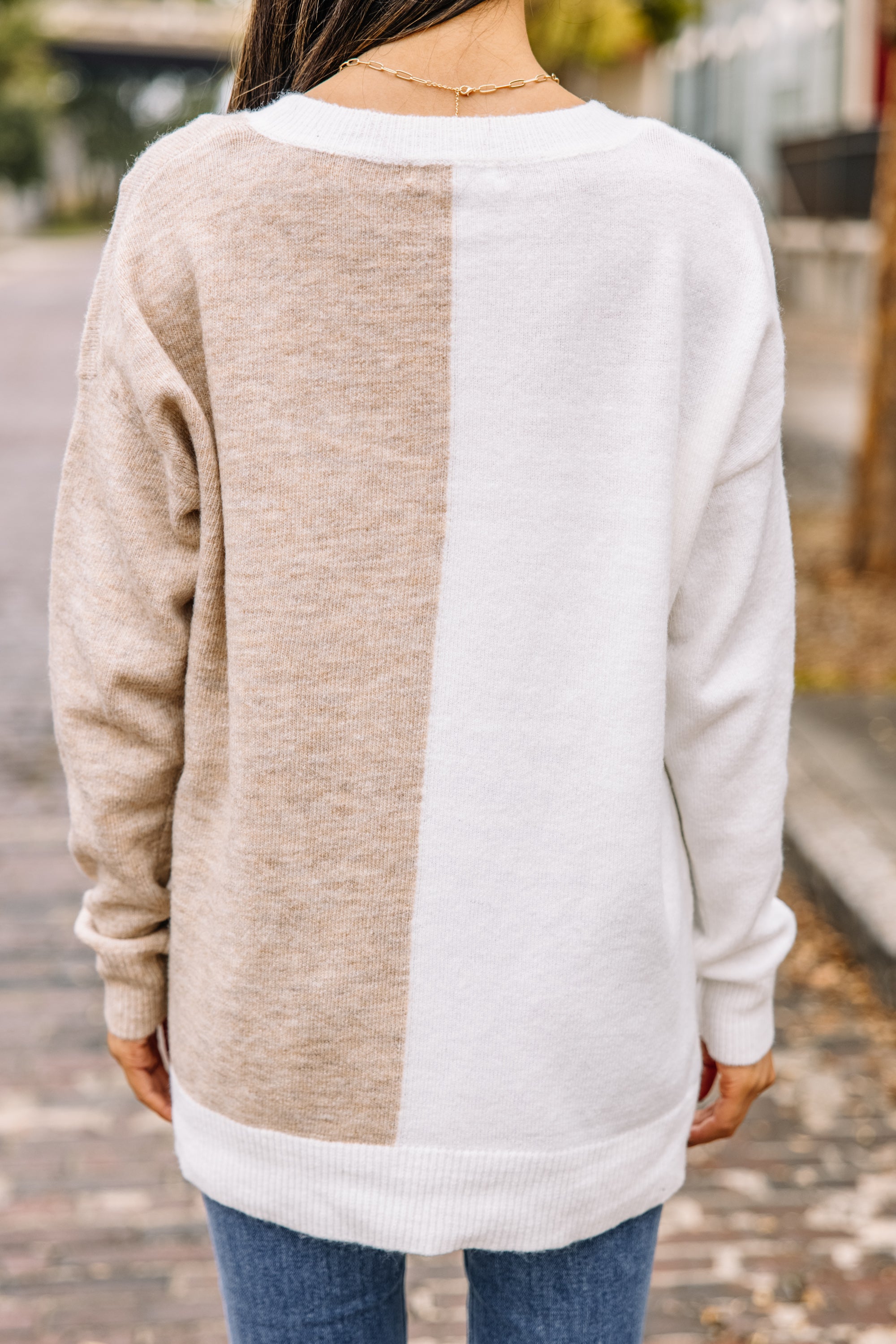 Discover Your Style with the Ivory White Colorblock Sweater