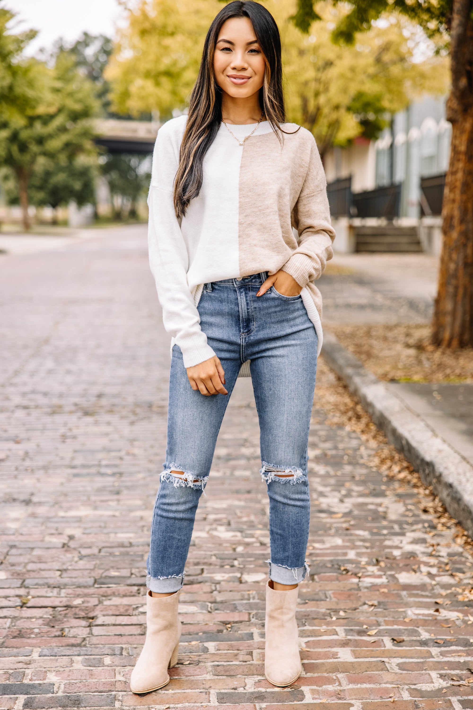 Discover Your Style with the Ivory White Colorblock Sweater